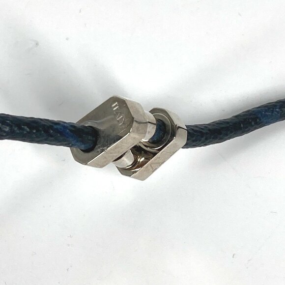 LOUIS VUITTON Navy Monogram Necklace - Picture 5 of 10